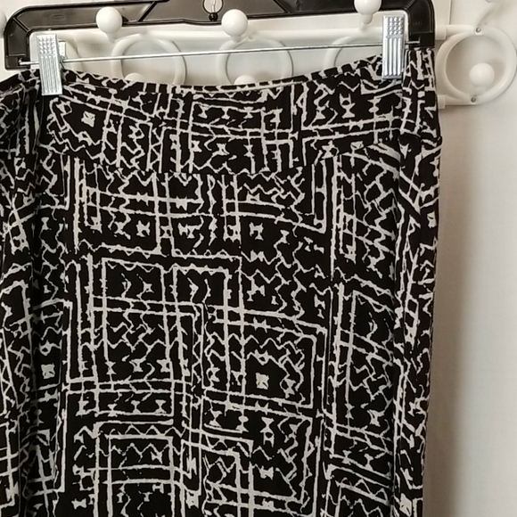 Passports Skirt Womens Size 8-10 - Picture 3 of 6